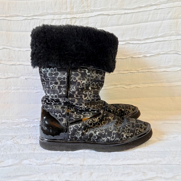 Coach "Nikole" fur lined flip over winter boots